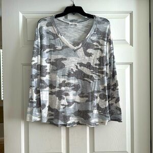 Cherish Camouflage Top Sz M
